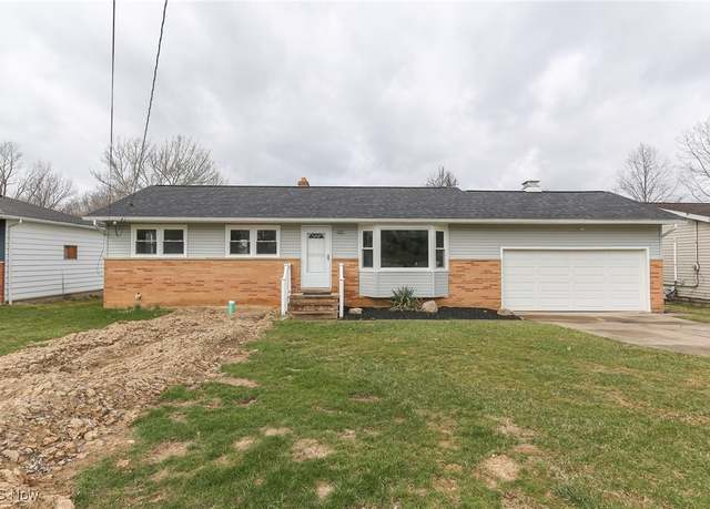 Property at 10298 Webster Rd, Strongsville, OH 44136, 3 beds, 1.5 baths