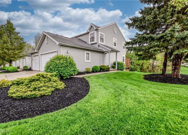 Property at 1240 Leeward Ln Unit A, Willoughby, OH 44094, 2 beds, 2.5 baths