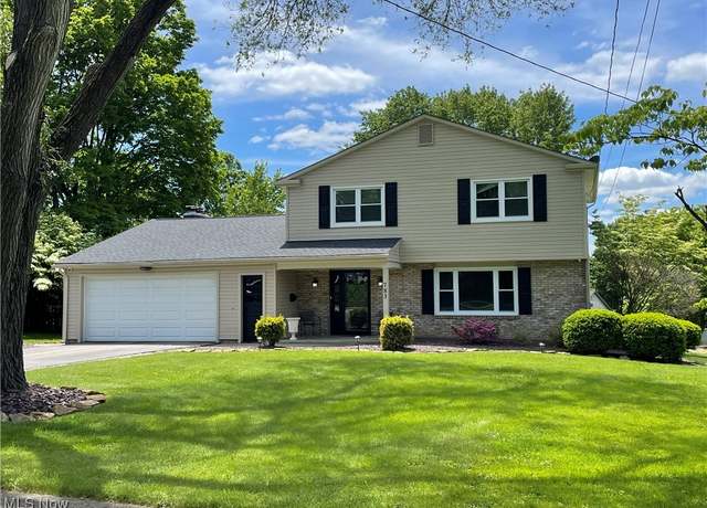 Property at 783 Terraview Dr, Boardman, OH 44512, 3 beds, 2.5 baths