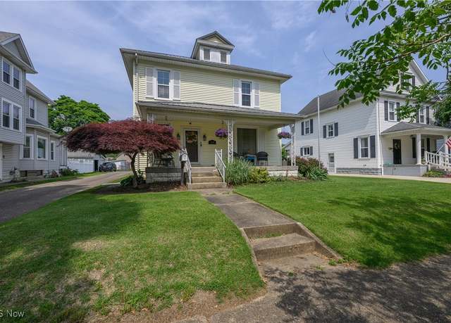 Property at 815 N Walnut St, Dover, OH 44622, 3 beds, 2 baths