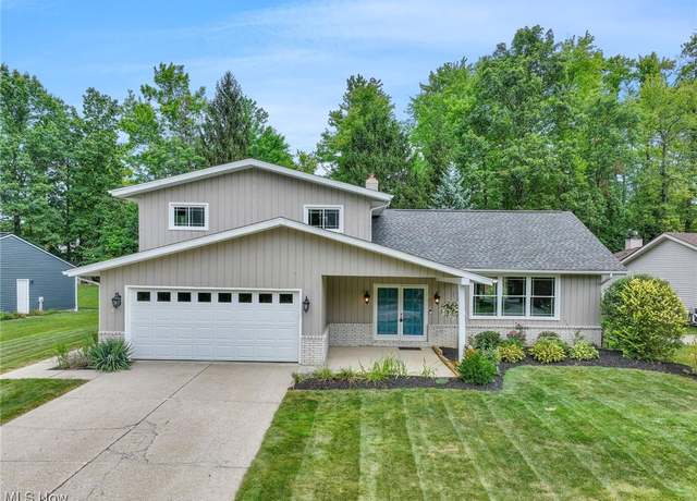 Property at 32055 Tracy Ln, Solon, OH 44139, 3 beds, 2.5 baths