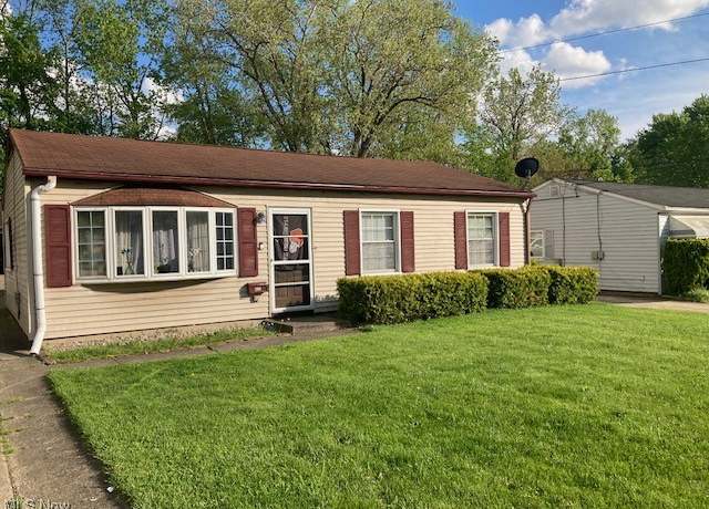 Property at 452 N Rocky River Dr, Berea, OH 44017, 3 beds, 1 bath