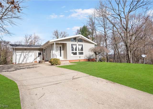 Property at 70 Iroquois Trl, Malvern, OH 44644, 4 beds, 4 baths
