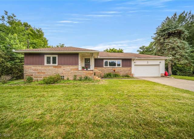 Property at 9509 S Skyland Dr, Macedonia, OH 44056, 3 beds, 1.5 baths