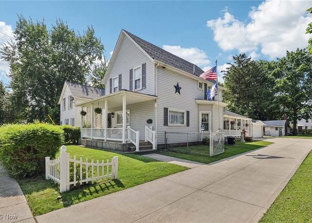 Property at 10818 Dixon Rd, Cleveland, OH 44111, 3 beds, 1.5 baths
