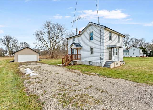 Property at 2335 Greensburg Rd, North Canton, OH 44720, 3 beds, 1 bath