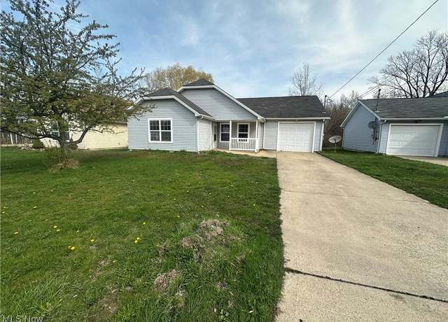 Property at 1247 W 58th St, Ashtabula, OH 44004, 4 beds, 2 baths