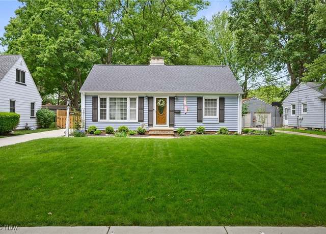 Property at 23858 Oak Ln, North Olmsted, OH 44070, 3 beds, 1 bath