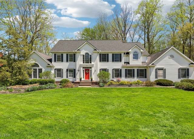 Property at 6307 Paderborne Dr, Hudson, OH 44236, 4 beds, 5 baths