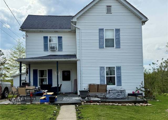 Property at 277 Market St, Mount Pleasant, OH 43939, 3 beds, 2 baths