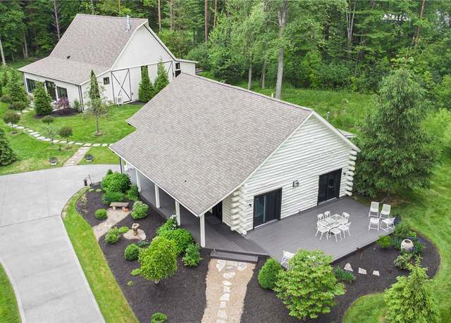 Property at 7090 Country Ln, Chagrin Falls, OH 44023, 5 beds, 5 baths