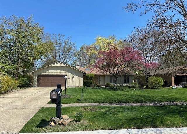 Property at 6119 Oakwood Cir, North Ridgeville, OH 44039, 4 beds, 2.5 baths