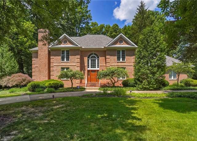Property at 3773 N Shore Dr, Akron, OH 44333, 4 beds, 5 baths
