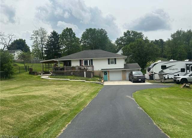 Property at 567 Westfield Rd, East Liverpool, OH 43920, 2 beds, 1.5 baths