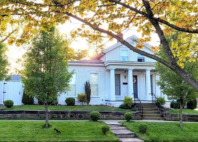 Property at 131 N Walnut St, Ravenna, OH 44266, 3 beds, 2 baths