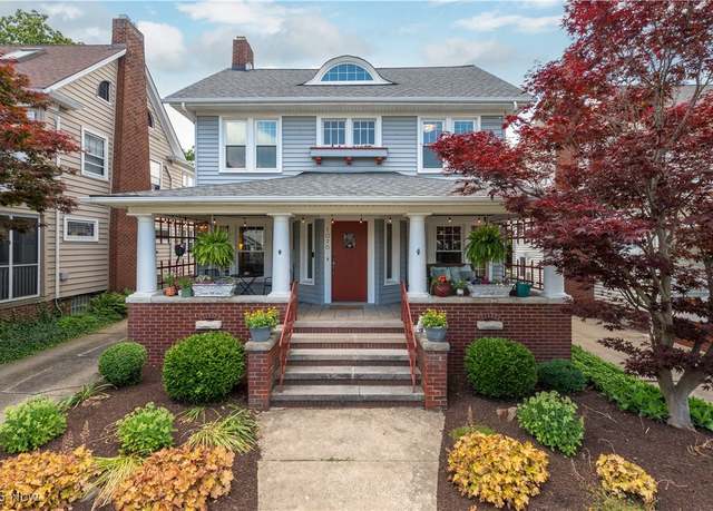 Property at 1076 Sylvan Ave, Lakewood, OH 44107, 4 beds, 2 baths