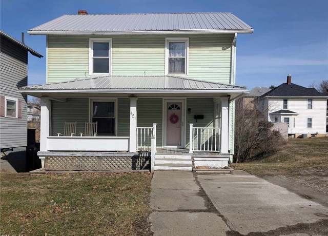 Property at 421 Highland Ave, Cambridge, OH 43725, 3 beds, 1 bath