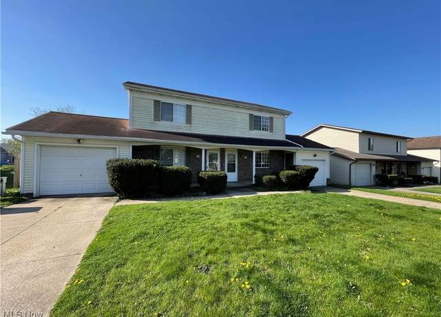 Property at 588 Austin Dr, Barberton, OH 44203, 4 beds, 3 baths