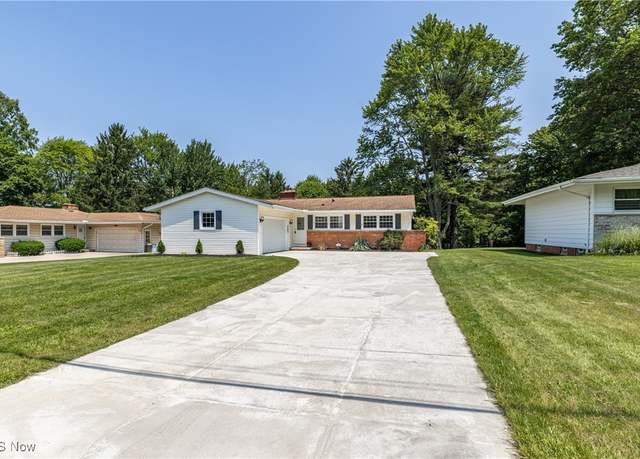 Property at 7701 Alan Pkwy, Middleburg Heights, OH 44130, 3 beds, 3 baths