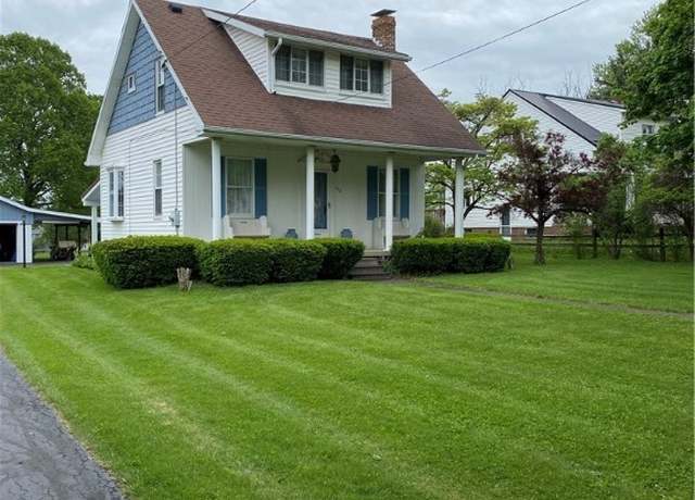 Property at 1912 Lisbon St, East Liverpool, OH 43920, 3 beds, 1.5 baths