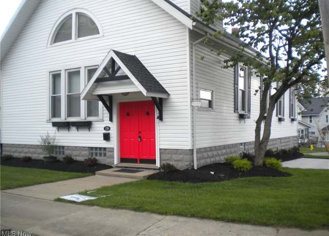 Property at 139 W State St, Barberton, OH 44203, 2 beds, 1 bath