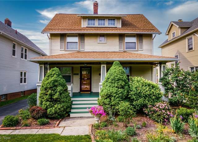 Property at 17426 Woodford Ave, Lakewood, OH 44107, 4 beds, 1 bath