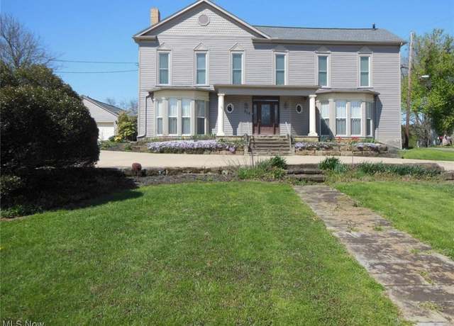 Property at 518 Hill St, Coshocton, OH 43812, 5 beds, 4.5 baths