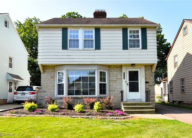 Property at 4310 Groveland Rd, University Heights, OH 44118, 3 beds, 1.5 baths