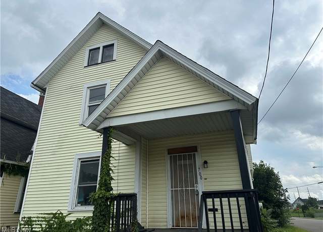 Property at 700 NE 8th St, Canton, OH 44704, 3 beds, 2 baths