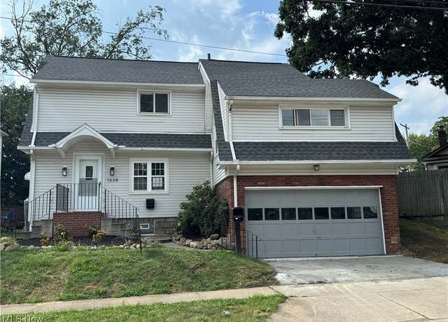 Property at 1338 Meriline St, Cuyahoga Falls, OH 44221, 3 beds, 2 baths
