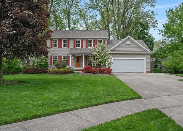Property at 8151 Nancy Dr, Mentor, OH 44060, 3 beds, 2.5 baths