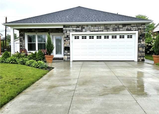 Property at 6363 Lockhaven Dr, Brook Park, OH 44142, 3 beds, 2 baths