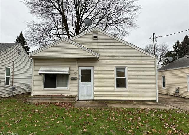 Property at 776 Triplett Blvd, Akron, OH 44306, 2 beds, 1 bath