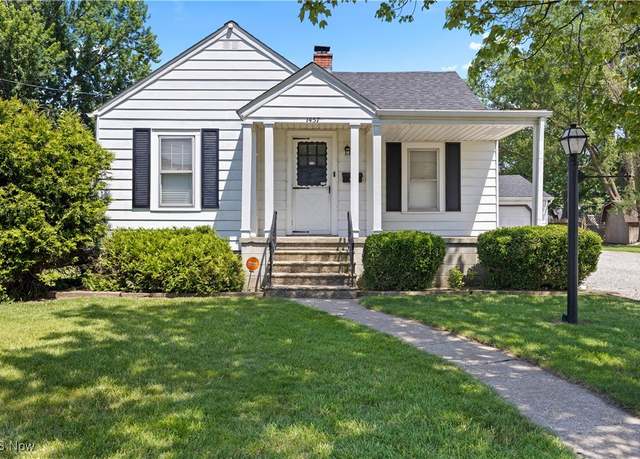 Property at 1457 Madison Ave, Lorain, OH 44053, 3 beds, 2 baths
