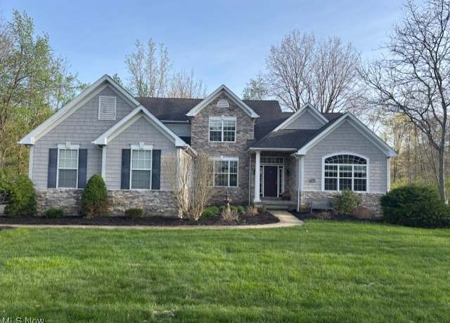 Property at 4886 Paxton Rd, Akron, OH 44321, 4 beds, 3 baths