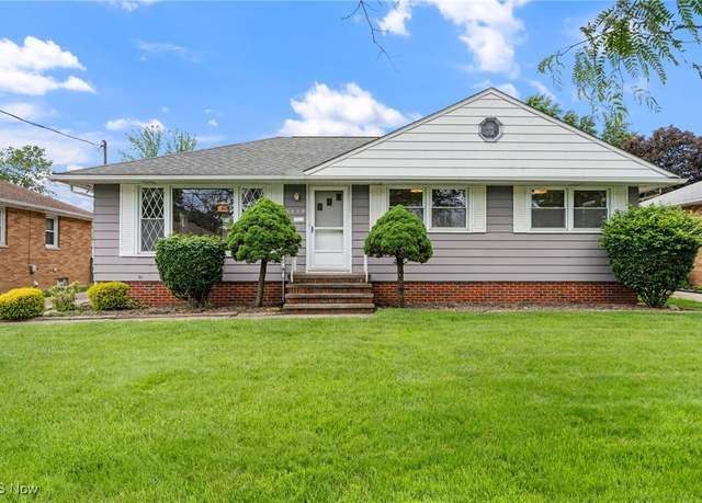 Property at 6444 Alexandria Dr, Parma Heights, OH 44130, 3 beds, 1.5 baths