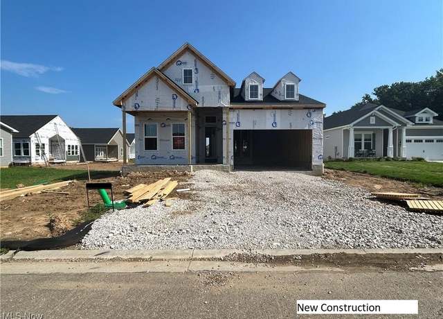 Property at 8853 Franklin St, Massillon, OH 44646, 3 beds, 2.5 baths