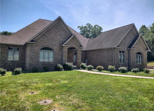 Property at 1185 Sand Run Rd, Cuyahoga Falls, OH 44313, 3 beds, 4 baths