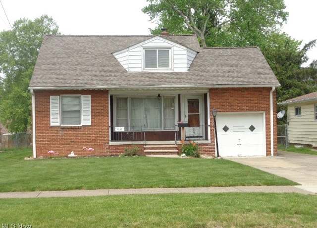 Property at 6116 Pearl Rd, Parma Heights, OH 44130, 3 beds, 1 bath