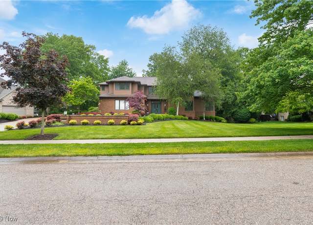 Property at 6849 Chillingsworth Cir NW, Canton, OH 44718, 3 beds, 3.5 baths