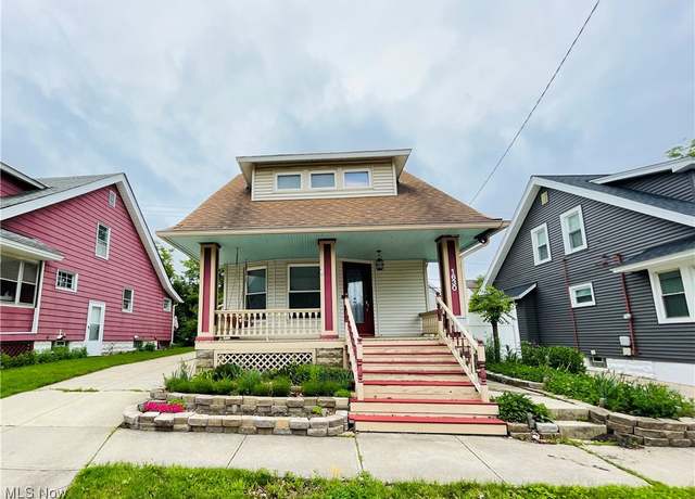Property at 1630 Olivewood Ave, Lakewood, OH 44107, 2 beds, 1 bath