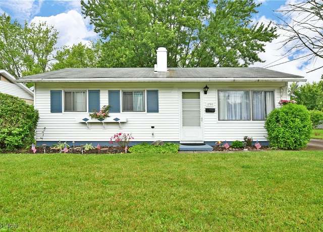 Property at 1792 Front St SW, Warren, OH 44485, 3 beds, 1 bath