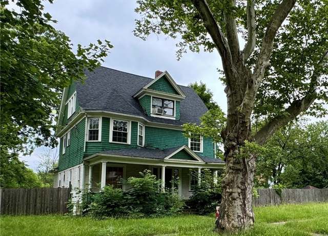 Property at 1345 Ohio Ave, Youngstown, OH 44504, 6 beds, 3 baths