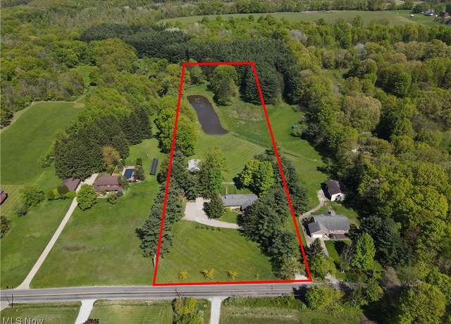 Property at 4254 Lakewood Rd, Ravenna, OH 44266, 5 beds, 3 baths