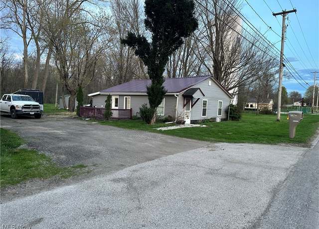 Property at 7700 Center Rd, Ashtabula, OH 44004, 2 beds, 2 baths
