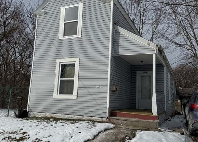 Property at 1226 Edison Ave, Akron, OH 44301, 3 beds, 1 bath