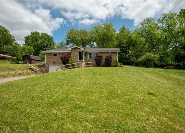Property at 16684 Valley Dr, East Liverpool, OH 43920, 4 beds, 2 baths