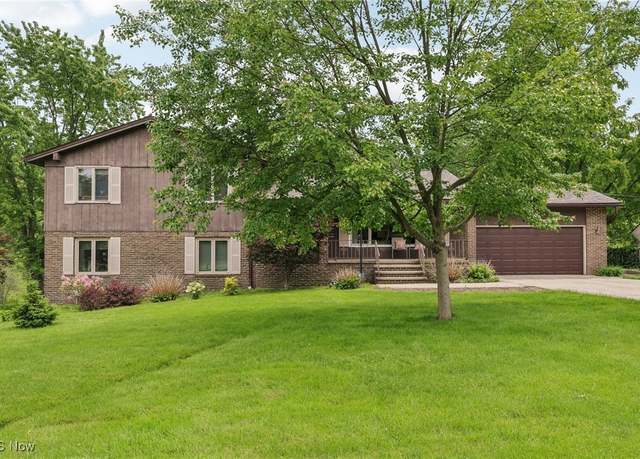Property at 9233 Windswept Dr, Brecksville, OH 44141, 4 beds, 2 baths