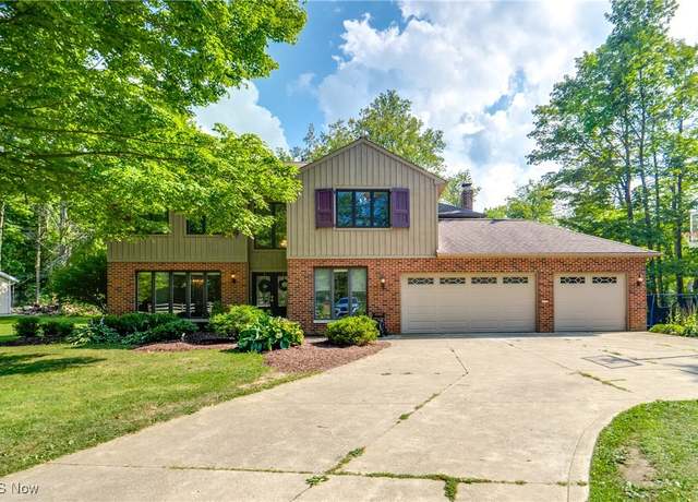 Property at 10891 Nollwood Dr, Chardon, OH 44024, 4 beds, 2.5 baths