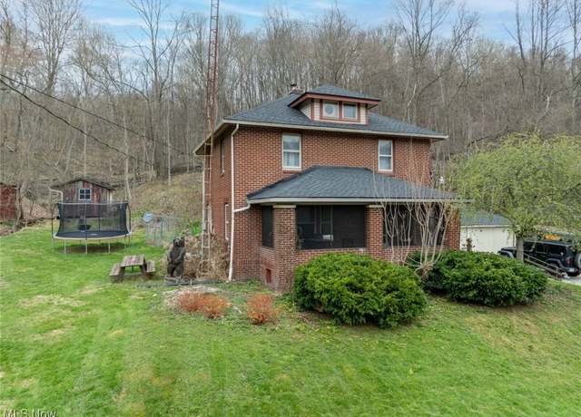 Property at 4518 State Route 800 NE, Dover, OH 44622, 3 beds, 1 bath